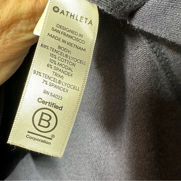 Athleta Sayulita Hoodie Sweatshirt Navy Small Casual Soft Thumbholes Outdoor - Picture 7 of 10